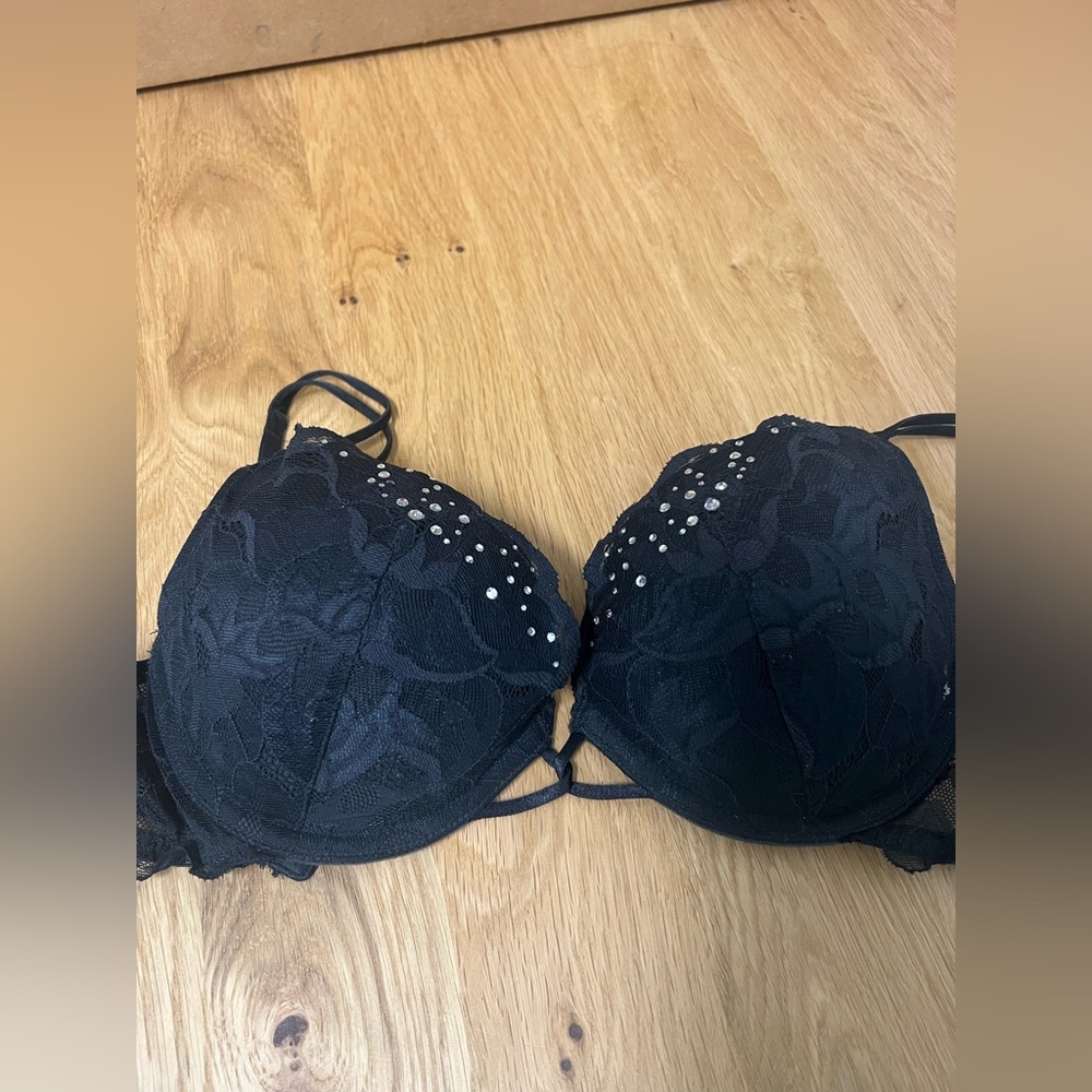 Victorias Secret Very Sexy Black Lace Rhinestone Bra Padded Push Up Vintage 34C - Picture 1 of 10